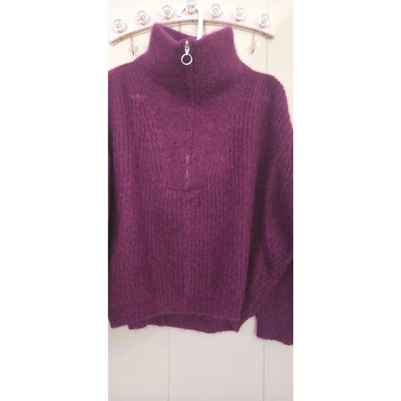 Etoile Isabel Marant Sweater Size 36
Wine Color Pre-loved - Picture 5 of 11